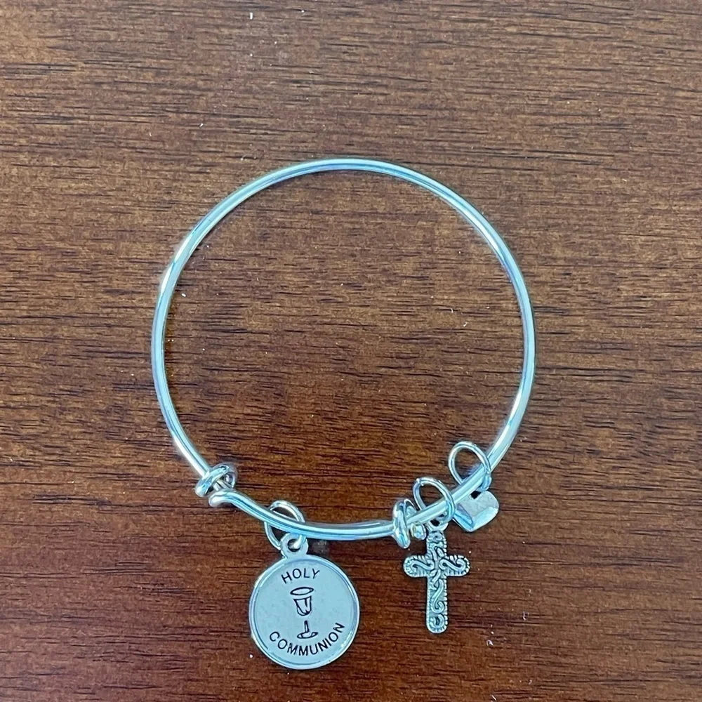 First Communion Bracelet with charms handmade NWOT